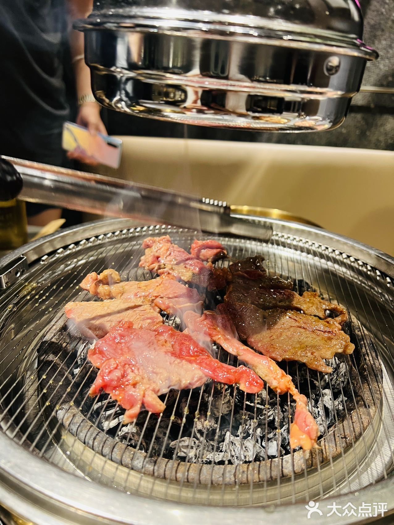 火爆魔都人朋友圈的小核桃烧肉馆来长寿路啦！