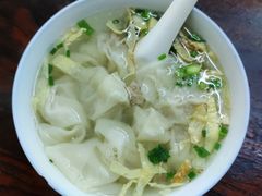 小馄饨-黄阿姨锅贴大王(万航渡路店)