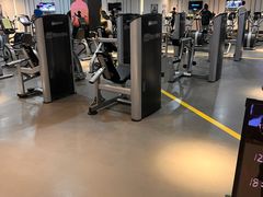 -银吉姆健身(平江万达馆)