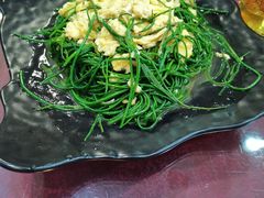 沙葱炒鸡蛋-壹阁胡羊焖饼(特色小吃街店)