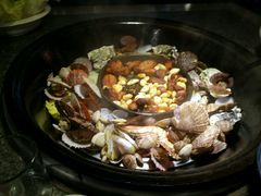 -船梆煮•蒸汽海鲜·炉火烤肉(五四广场店)