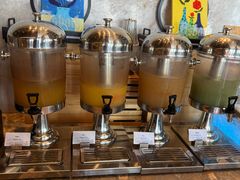 -万达文华酒店·48F云端窗景美食汇自助餐厅