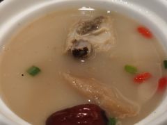 莲藕排骨汤-黄鹤楼湖北特色菜(高碑店)