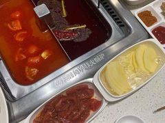 -海底捞火锅鲜切牛肉主题店(长寿路店)