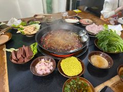 -重庆故事姊妹老火锅(财经学院店)