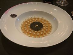 鱼子酱蟹肉冻-LA TABLE de Joël Robuchon Restaurant