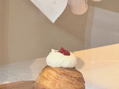 -VERIE BAKEHOUSE