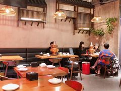 大堂-炉小二铜锅牛蛙•川湘菜(三里屯店)