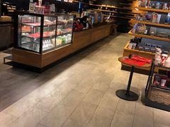 -星巴克(杭州西湖银泰1F店)