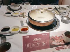 -洪氏嗨捞·广东猪肚鸡·椰子鸡火锅(西咸万象城店)