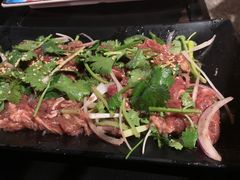 秘制香菜牛肉-嘿嘟嘟·肋条烧肉放题(爱融荟城店)