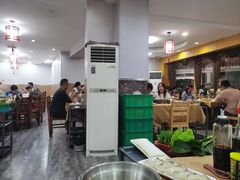 -濠轩阁特色生蚝火锅(水湾路店)