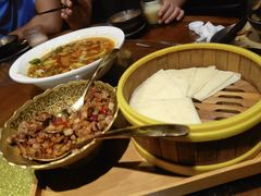 薄饼卷羊肉粒-楼兰新疆主题餐厅(坂田佳华领汇广场店)