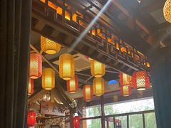 大堂-东来菜馆•手抓海鲜家常菜•海鲜锅贴(鸽子窝店)