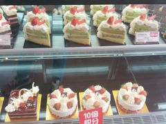 面包甜点陈列柜-丹香(青岛伊春路店)