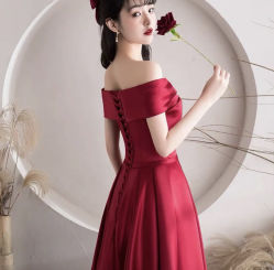 -莫小姐婚纱