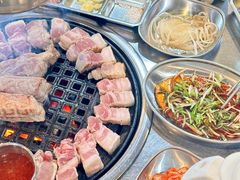 -城山辣炒黑猪肉