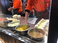 自助取餐区-蕃坊酥小蒙牛肉饼(怀远市场店)