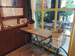 靠窗位-命运咖啡馆Destiny Coffee
