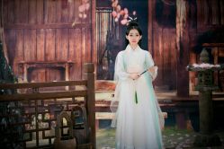 -九月鹰飞汉服摄影工作室