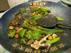 -费大厨辣椒炒肉(高铁吾悦广场店)