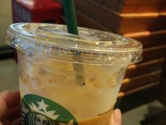 -星巴克(上海虹桥新天地二店)