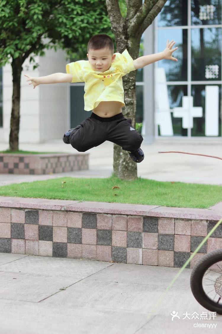 cleanyyy 9月18日 13:28 关注 小小少年飞得更高 #宝贝特派团·0元