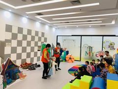 -美国谷斯妈妈早教中心 (陆家嘴店)