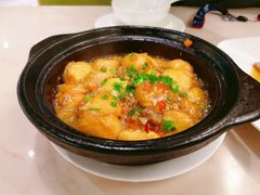 金针菇日本豆腐煲-有米猪港式餐厅