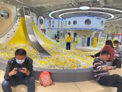 -奇乐儿momoplanet儿童乐园(卓悦汇店)