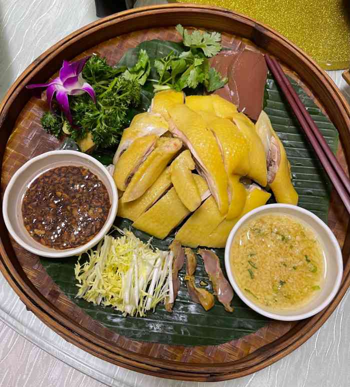 顺德佬(景田店)-"菜品整体还可以,炸排骨很香,凉拌菜也很好.