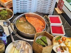 -魁牛·潮汕牛肉自助火锅(沈辽路万达店)