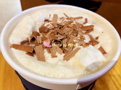 圣诞姜饼人拿铁-瑞幸咖啡(新世界中心店)