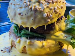瀑布芝士牛肉汉堡-Let'sBURGERplus·非常创意汉堡(三里屯店)