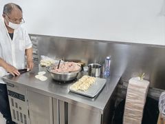 -黄阿姨锅贴大王(万航渡路店)