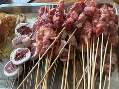 -哈尔滨小酒馆·鲜肉现穿自助烧烤(康新花园店)