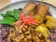 -轻蔬不用等·素食(江苏路店)