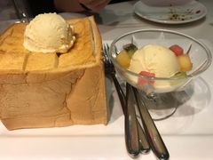 冰淇淋蜂蜜厚多士-太兴餐厅(东方广场分店)