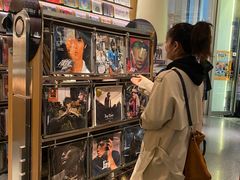 -黑胶星球(华发中城商都店)