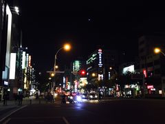 -六合夜市