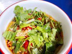 -牛华周记麻辣烫起源店