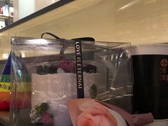 -小苍兰风铃草·礼物蛋糕(沈阳店)