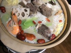 -聚汇三少·龙虾·中餐厅(莫邪路新天地店)