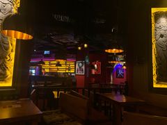 -Helens海伦司小酒馆(上海东明广场店)