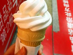 -麦当劳(中山公园龙之梦店)