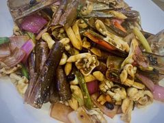 -匠心牛公馆·潮汕牛肉海鲜火锅(索菲特店)