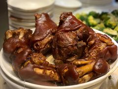 卤大猪肘-陈鹏鹏潮汕菜(欢乐海岸 海边景观店)