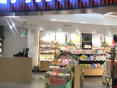 -良品铺子(白云新世界店)