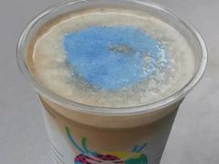 蓝天白云拿铁-瑞幸咖啡(南昌国际金融中心店)