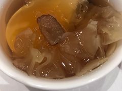 银耳莲子羹-万龙洲海鲜(大兴绿地缤纷城店)